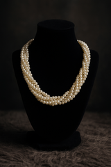 Timeless Vintage Pearl Necklace