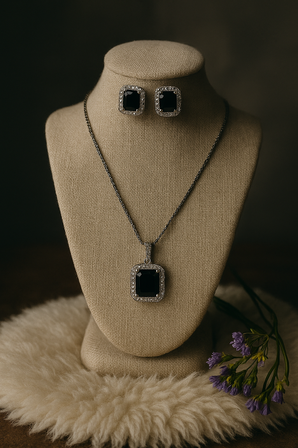 Black Stone Zircon Set